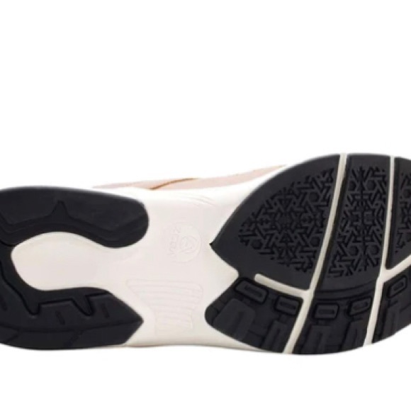 ZEBA Sneakers (If you have difficulty getting your shoes on/off these are ideal) - Picture 5 of 12